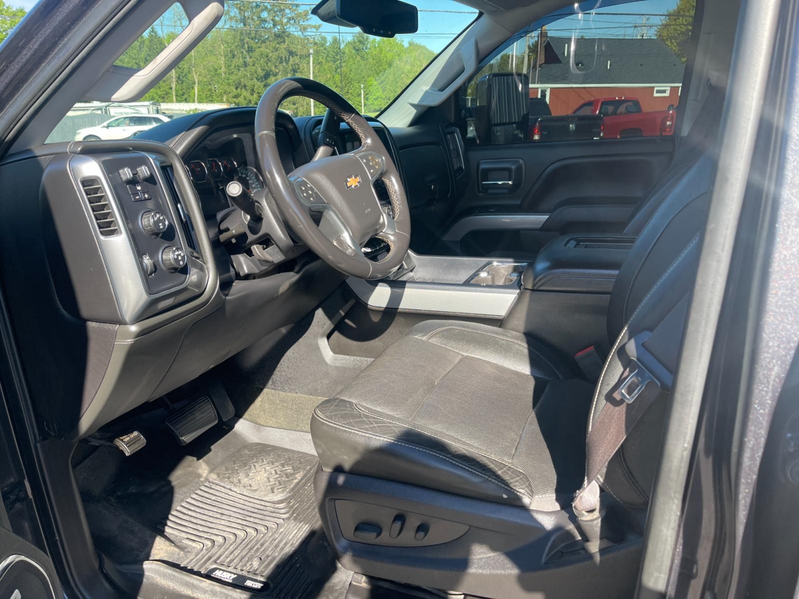 2016 Gray /Black Chevrolet Silverado 2500HD LTZ Z71 Double Cab 4WD (1GC2KWEG7GZ) with an 6.0L V8 OHV 16V FFV engine, 6-Speed Automatic transmission, located at 11115 Chardon Rd. , Chardon, OH, 44024, (440) 214-9705, 41.580246, -81.241943 - This 2016 Chevrolet Silverado 2500 HD LTZ Z71 Double Cab is a heavy-duty pickup truck that combines immense capability with premium features. Powered by a 6.0L Vortec V8 engine with flex-fuel capability and a 6-speed automatic transmission, it boasts a 13,200-pound towing capacity and a 2,796-pound - Photo #18